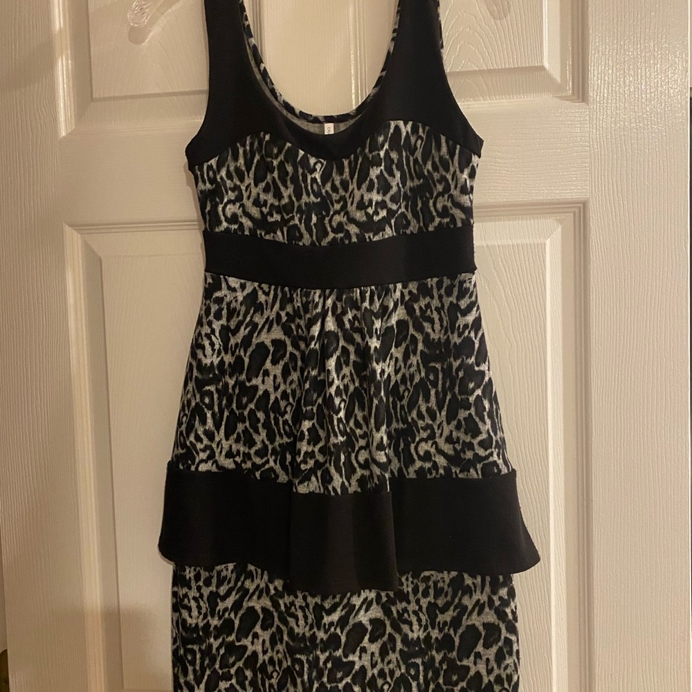 Black And White Sleeveless Animal Print Dress